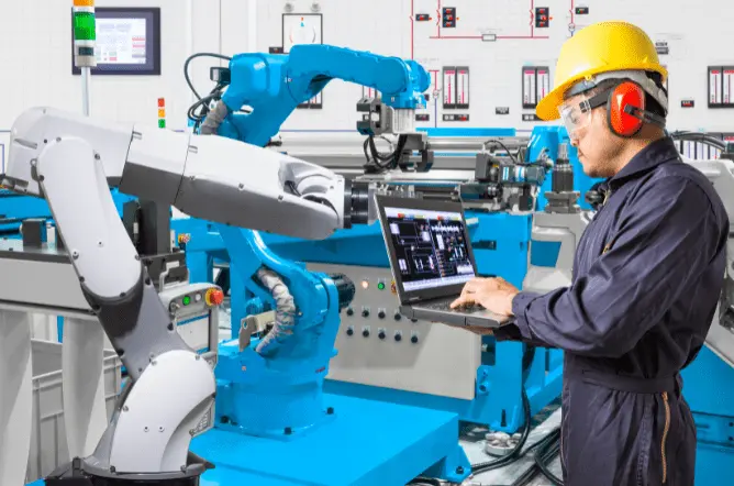 How-Manufacturers-Reduce-Downtime-Maximise-Production-With-a-CMMS